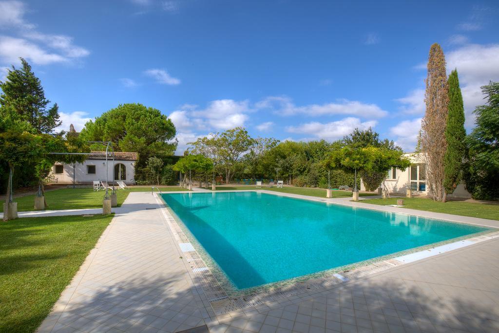 Tenuta Sant'Andrea Giuggianello ภายนอก รูปภาพ