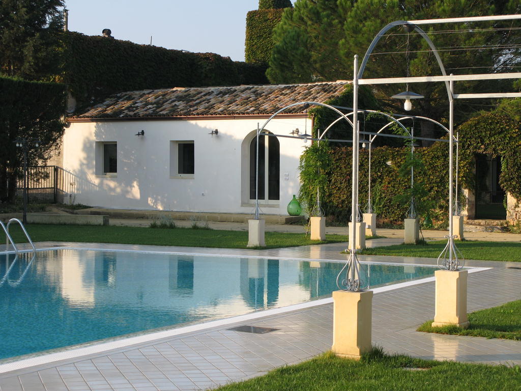 Tenuta Sant'Andrea Giuggianello ภายนอก รูปภาพ